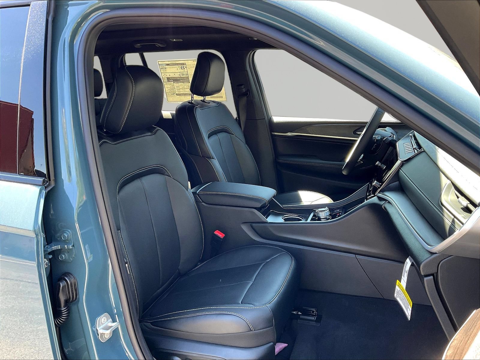 New 2026 Jeep Grand Cherokee Limited AWD/4WD image 19