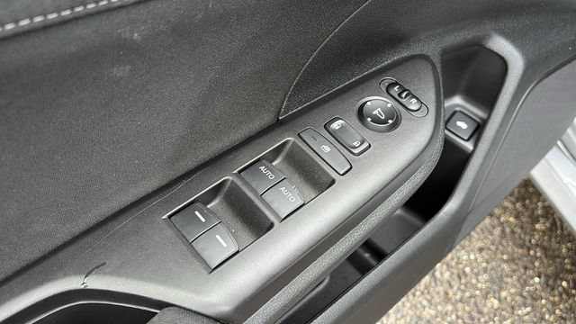 Used 2018 Honda Civic EX-T image 9