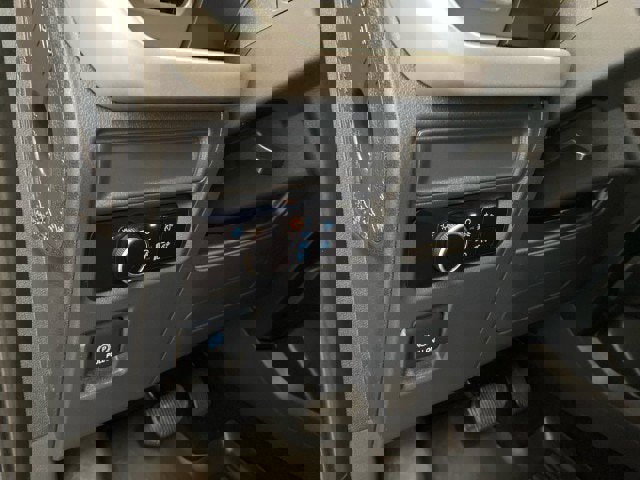 Used 2023 Ford Expedition Max XLT image 19