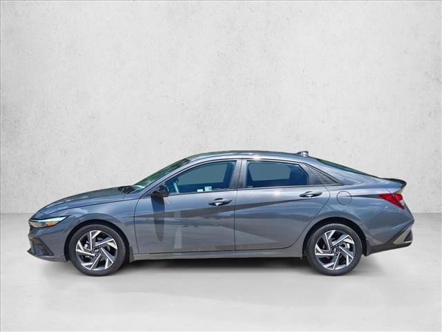 Used 2025 Hyundai Elantra Sport FWD image 8