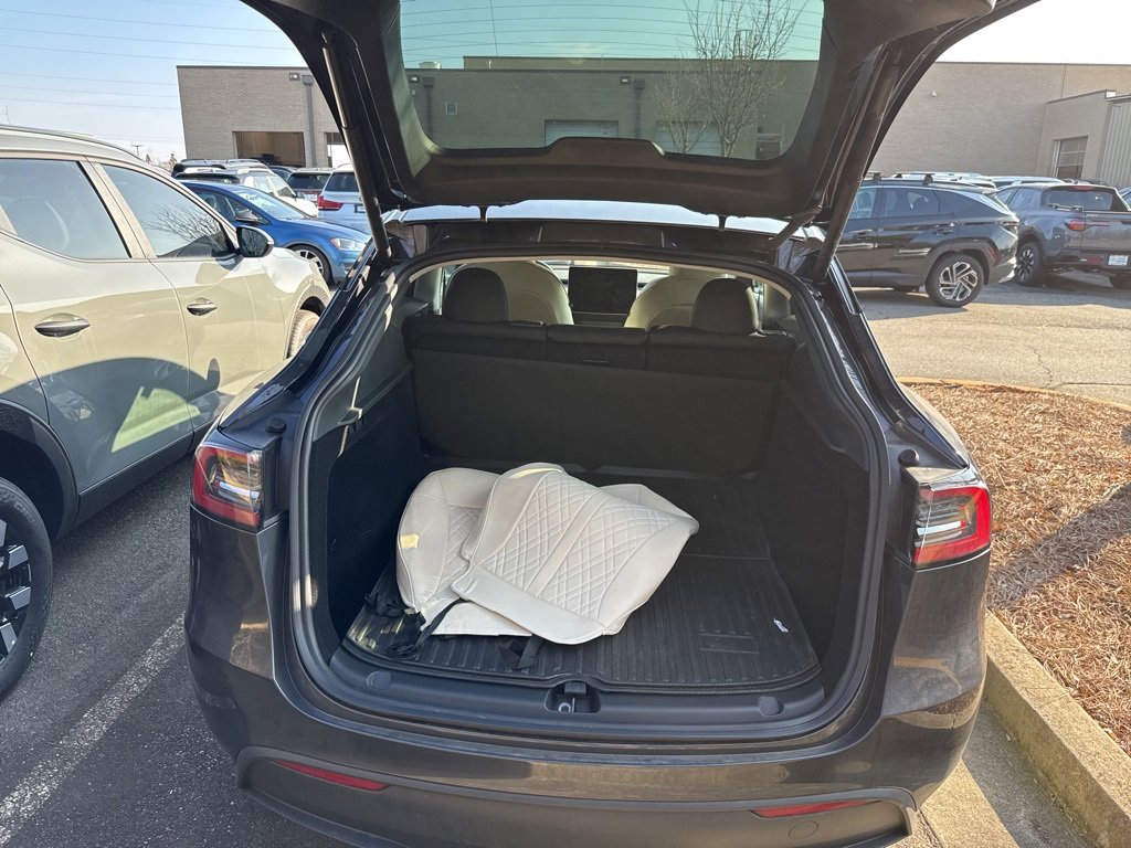 Used 2024 Tesla Model Y Long Range image 7