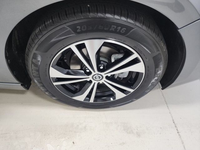 Used 2023 Nissan Sentra SV FWD image 34