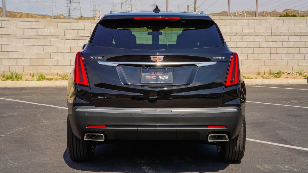New 2026 Cadillac XT5 Luxury image 7