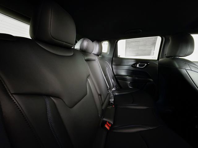New 2026 Jeep Compass Limited image 25