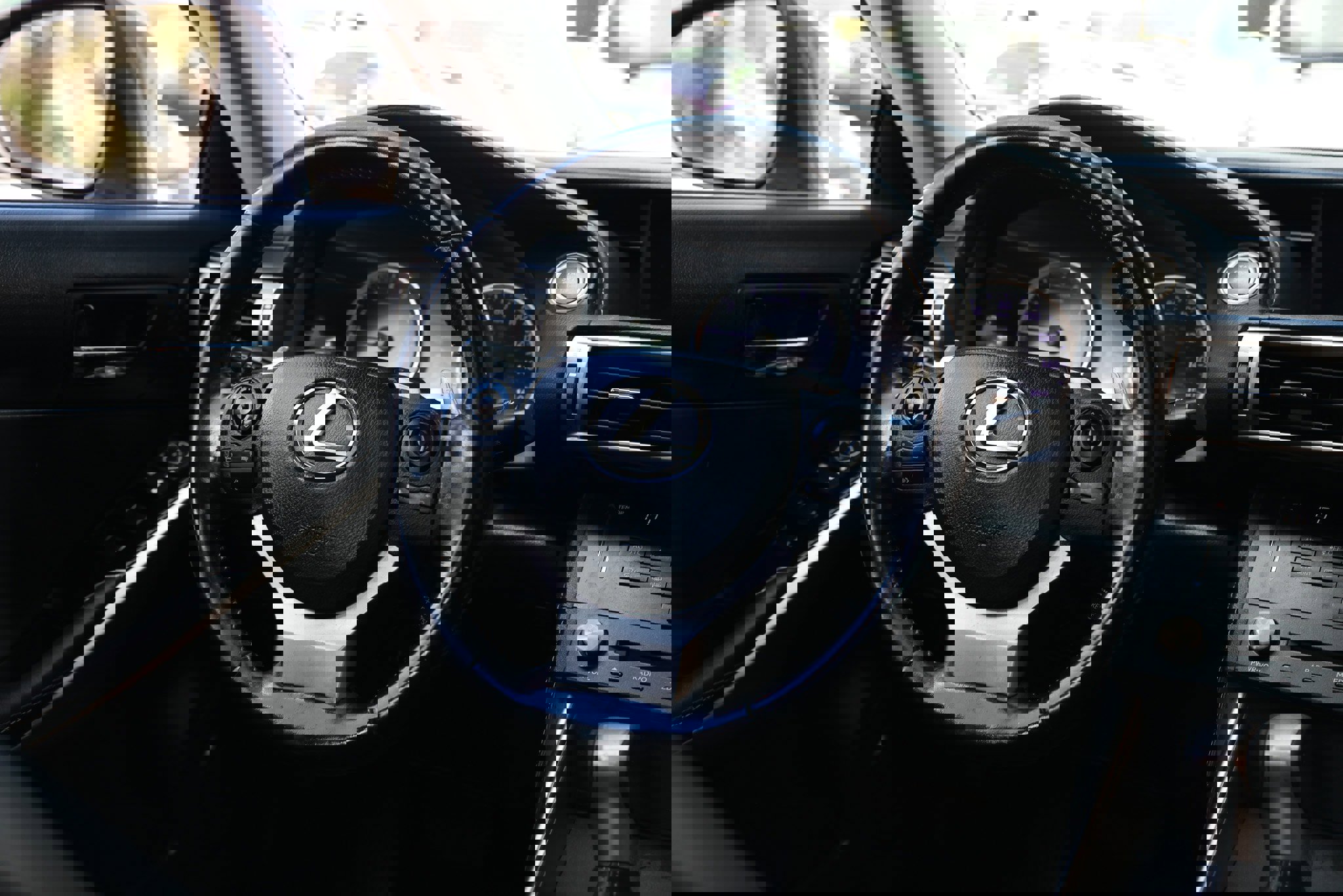 Used 2016 Lexus IS 200t image 31