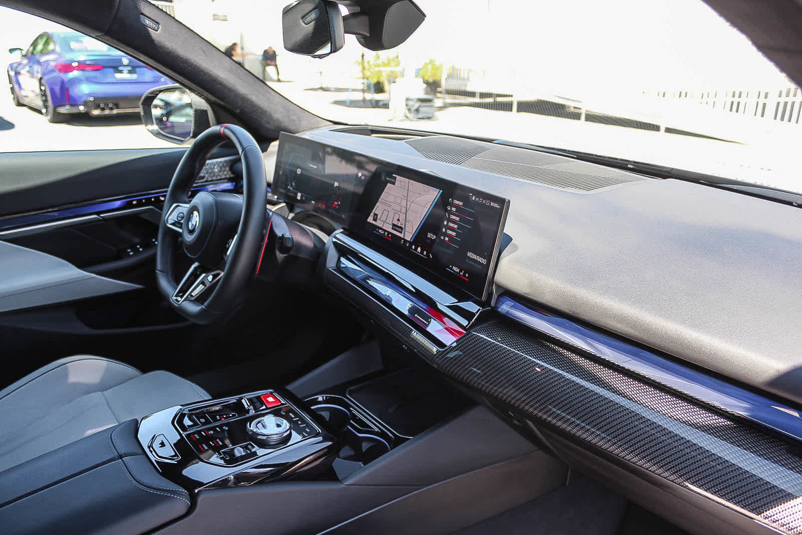 Used 2025 BMW M5 w/ Carbon Package image 16