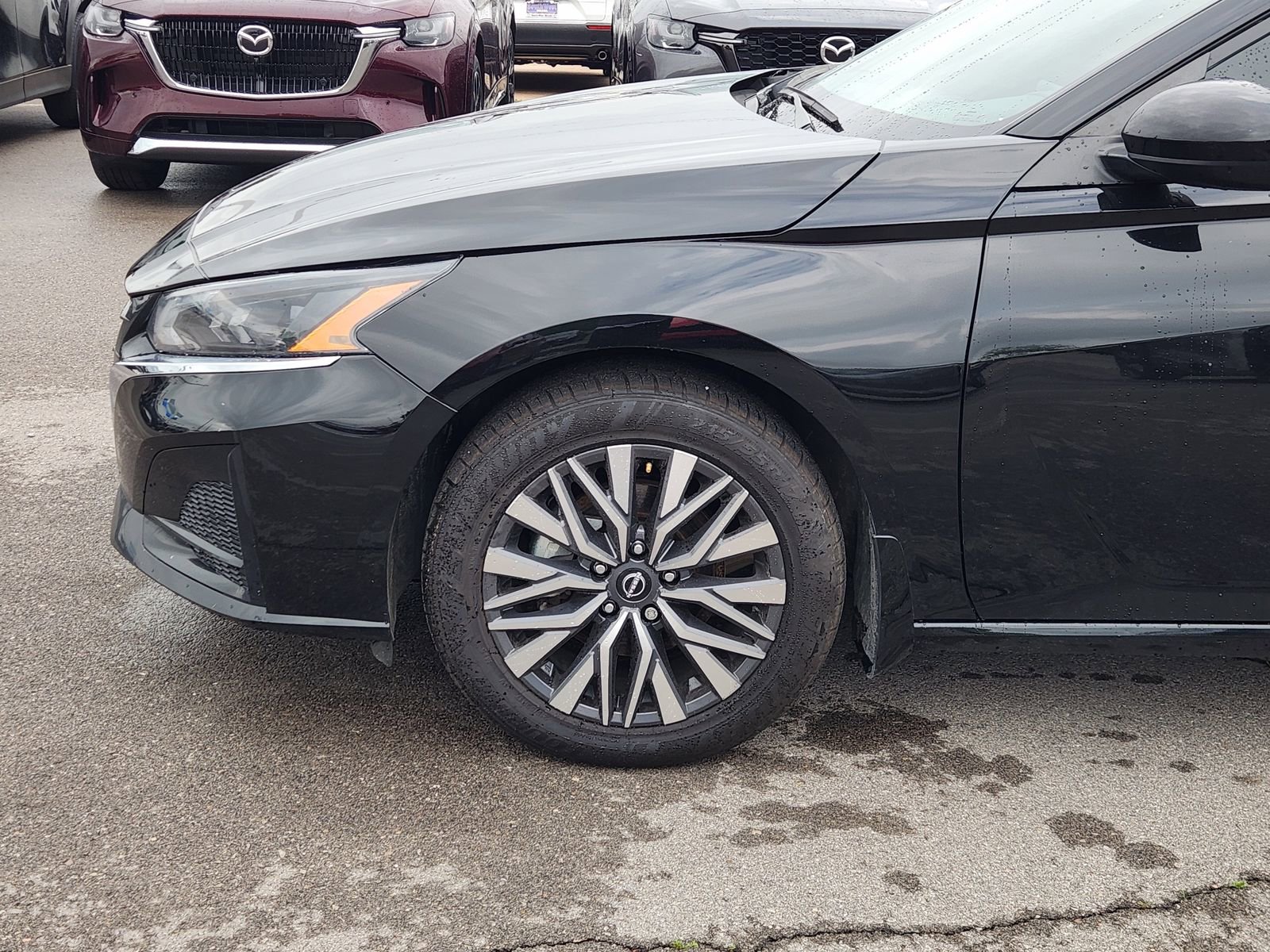 Used 2023 Nissan Altima 2.5 SV AWD/4WD image 9