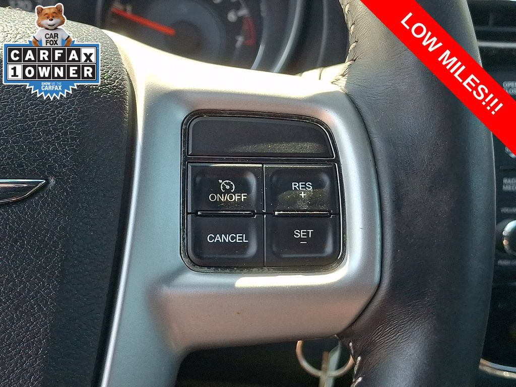 Used 2013 Chrysler 200 S FWD image 20