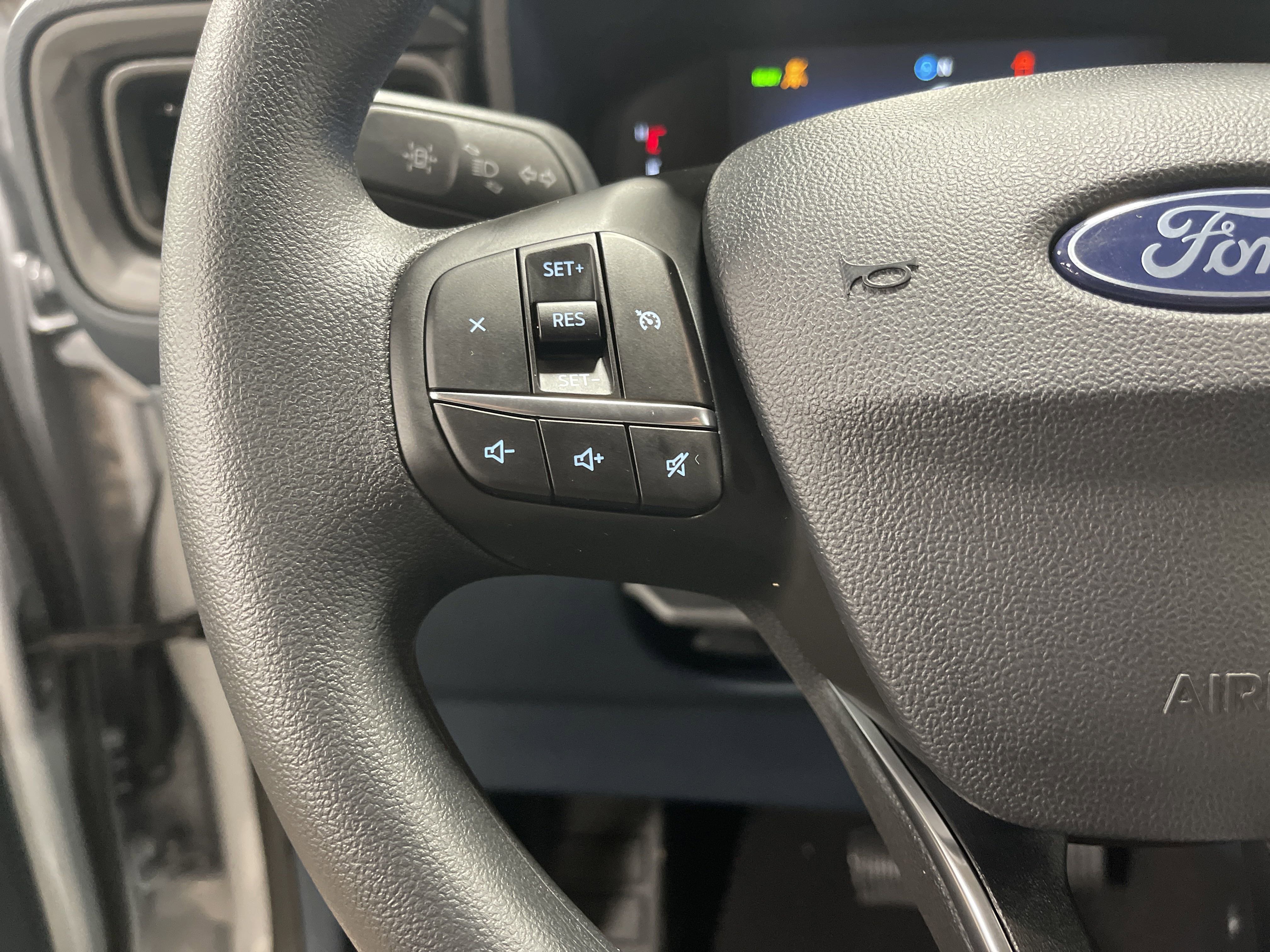 New 2025 Ford Maverick XL image 19