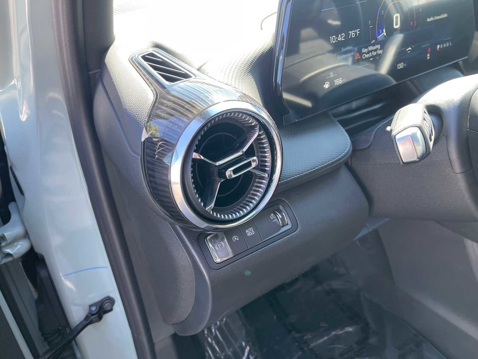New 2026 Chevrolet Equinox LT image 23