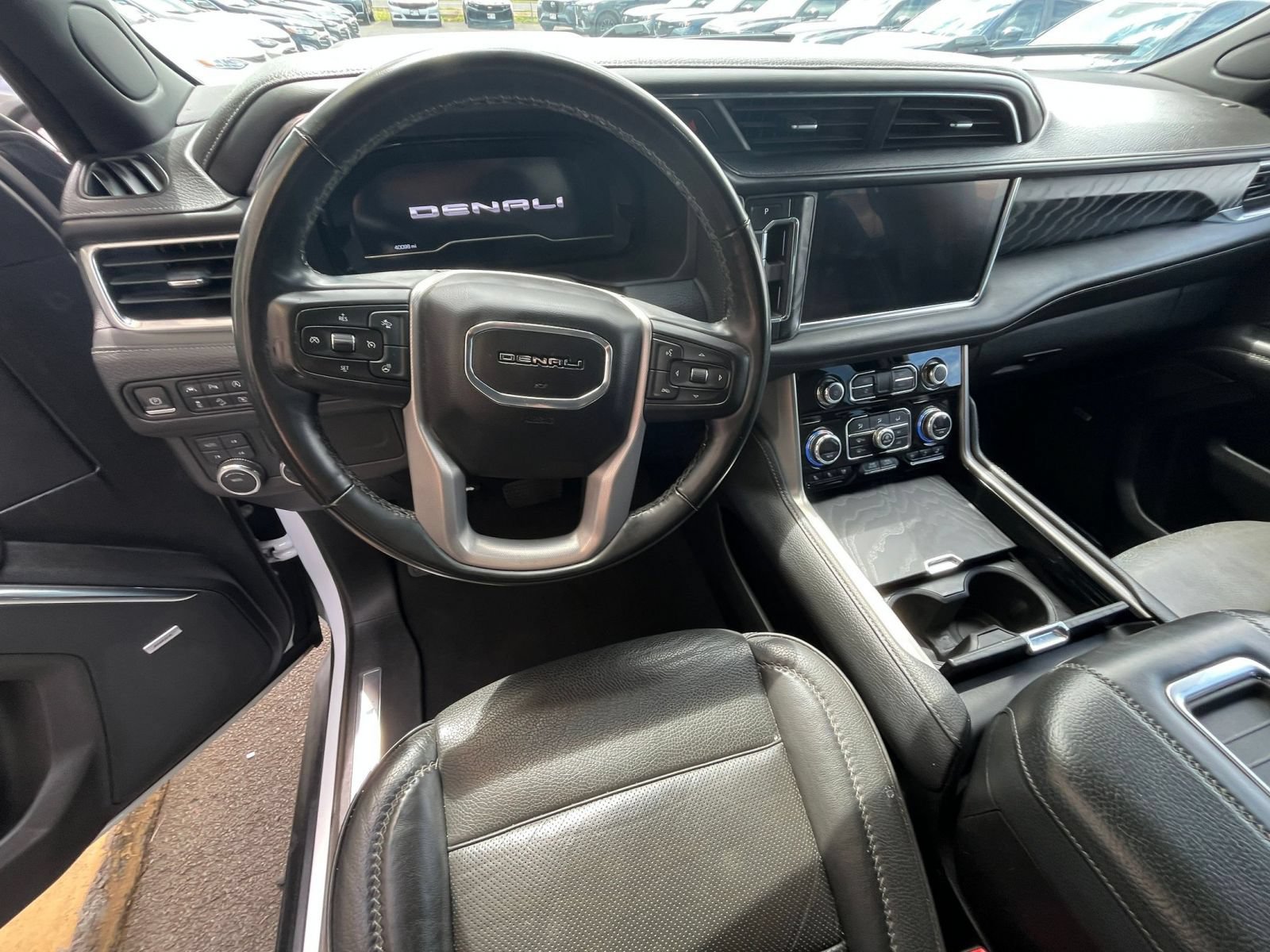 Used 2023 GMC Yukon Denali AWD/4WD image 35