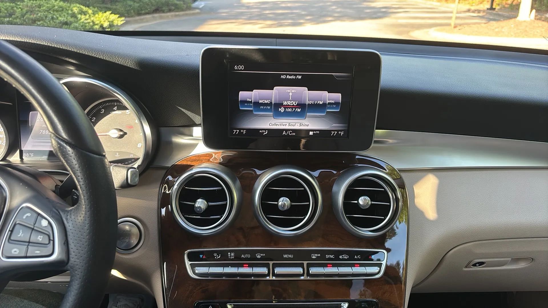Used 2018 Mercedes-Benz GLC 300 image 9