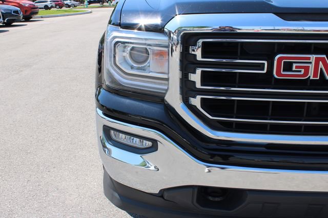 Used 2018 GMC Sierra 1500 SLE w/ SLE Value Package AWD/4WD image 39