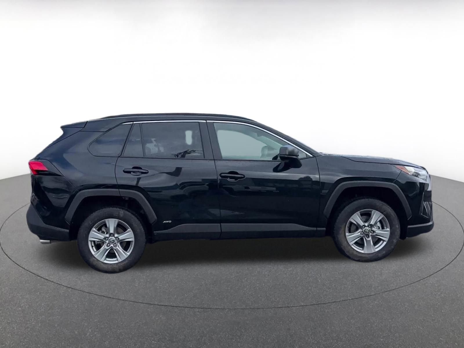 Used 2025 Toyota RAV4 LE image 16