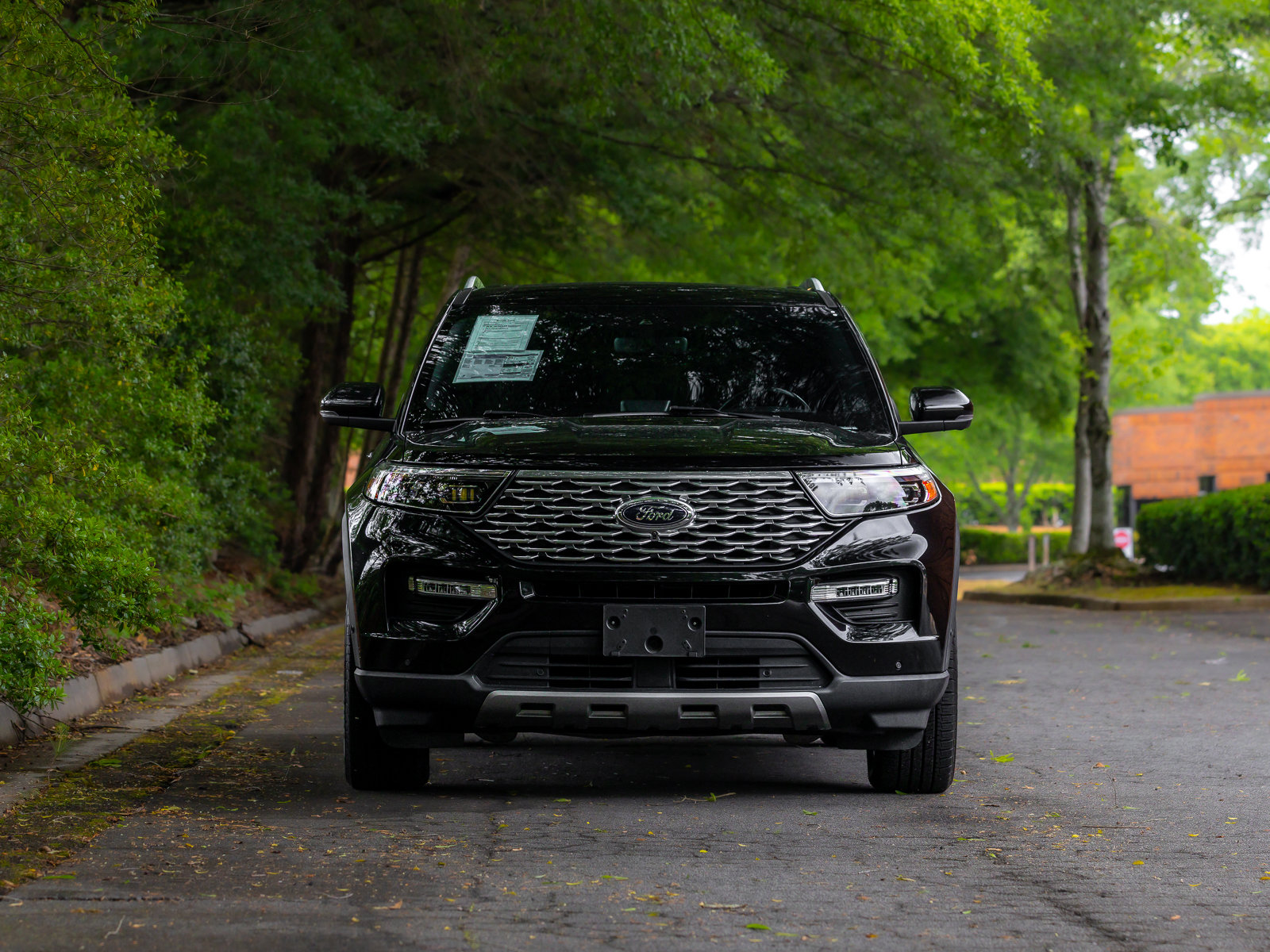 Used 2020 Ford Explorer Platinum w/ Premium Technology Package AWD/4WD image 33