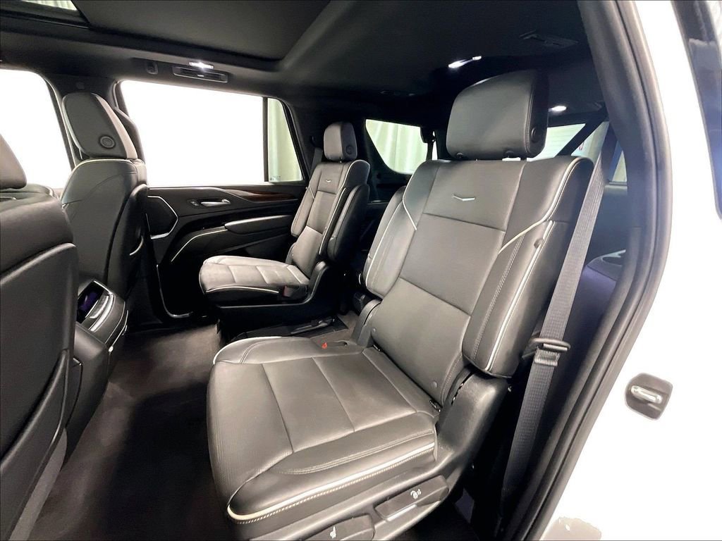 Used 2023 Cadillac Escalade Premium Luxury w/ LPO, Floor Liner Package AWD/4WD image 15
