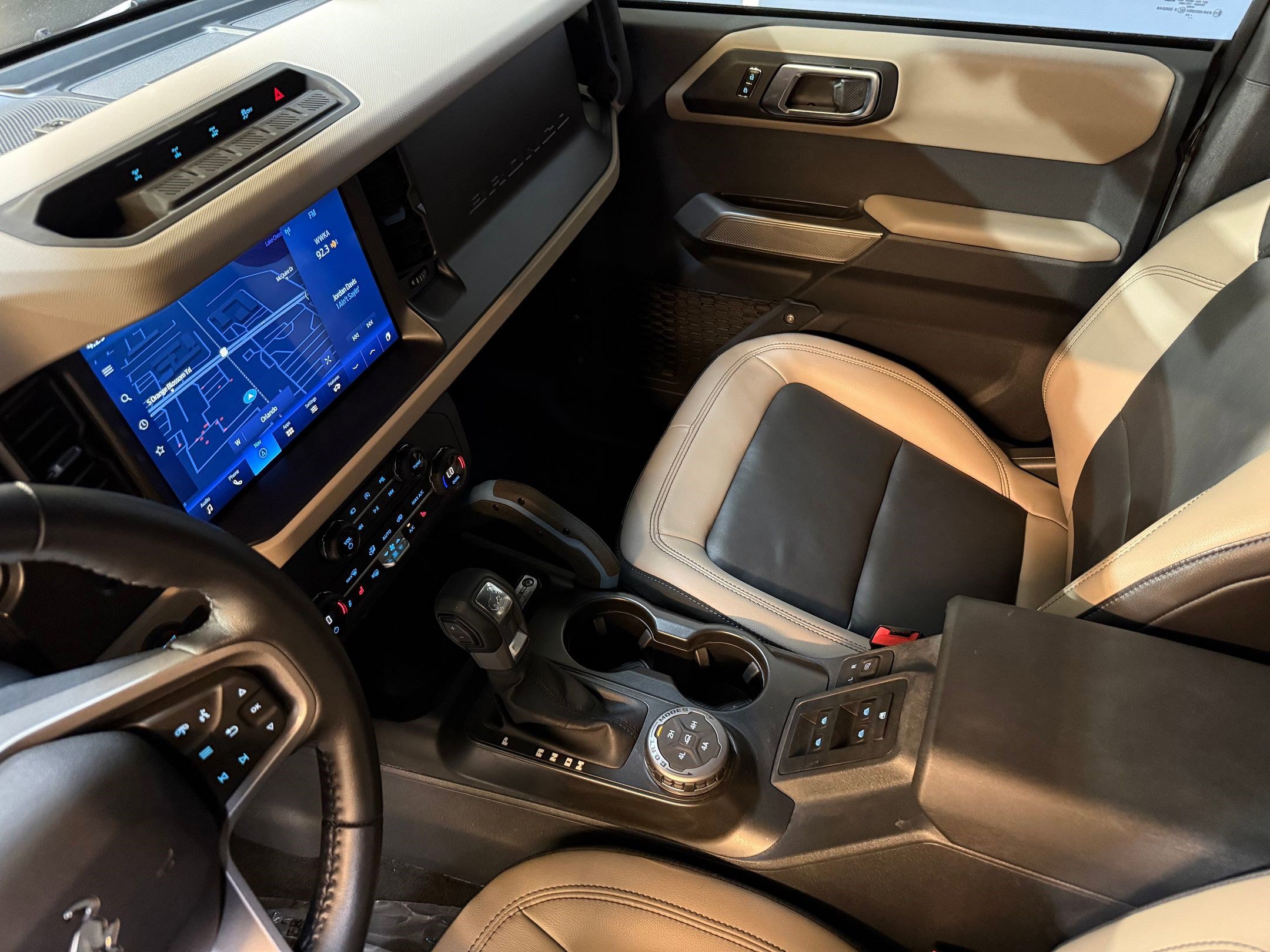 Used 2023 Ford Bronco Wildtrak image 37