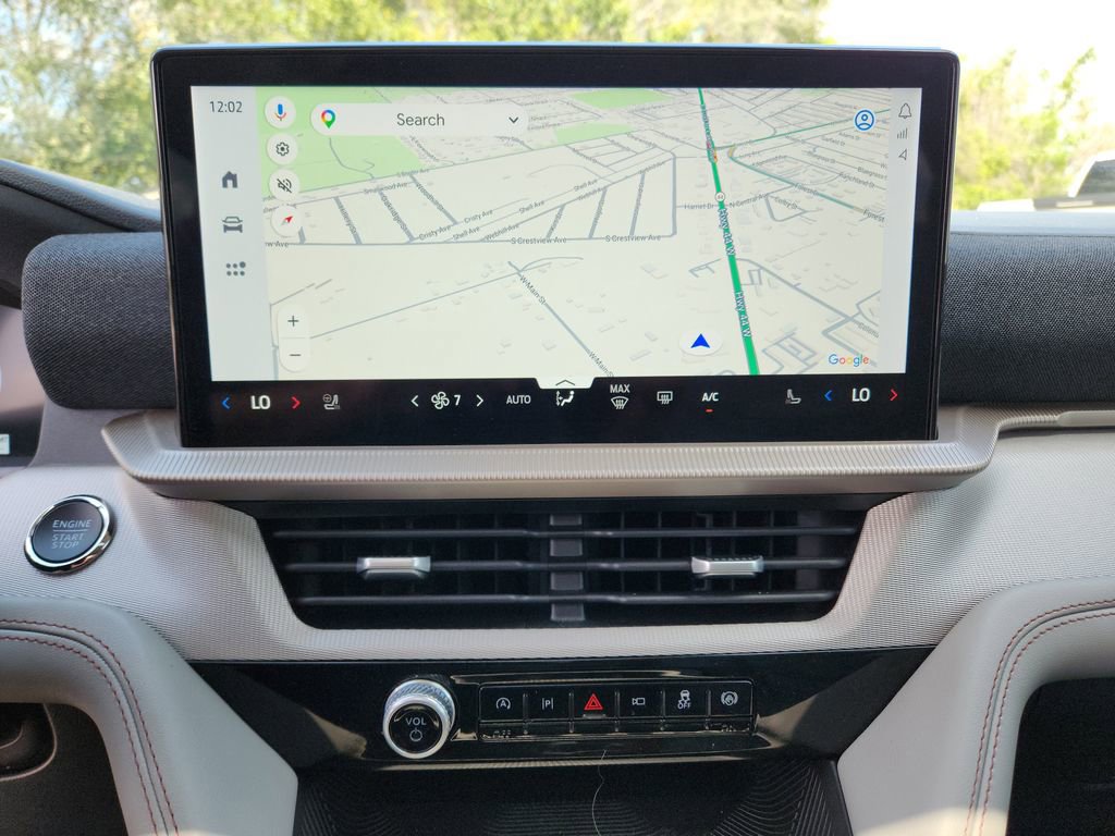 Used 2025 Ford Explorer Active w/ Active Comfort Package image 23