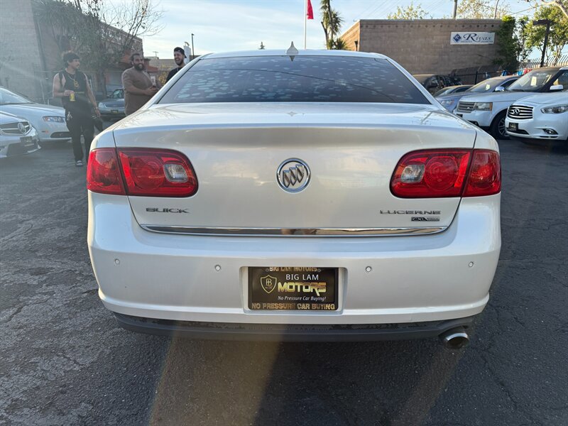 Used 2009 Buick Lucerne CXL w/ Driver Confidence Package FWD image 6