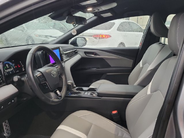 Used 2026 Toyota Camry SE FWD image 11