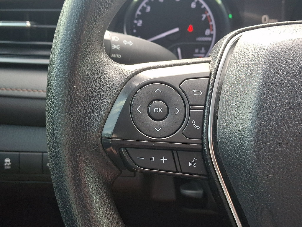 Used 2019 Toyota Camry LE w/ Convenience Package FWD image 19