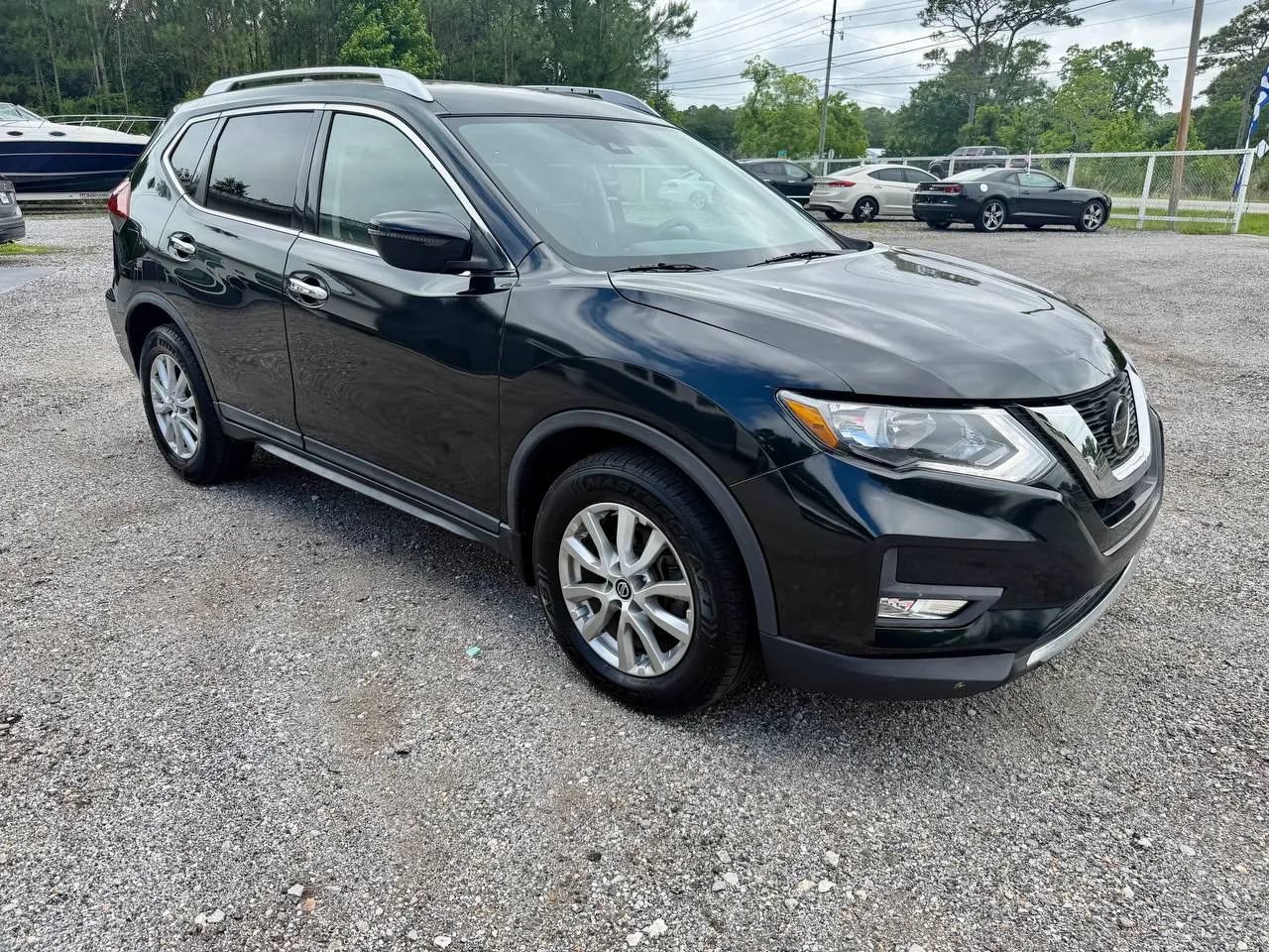 Used 2019 Nissan Rogue SV AWD/4WD image 3