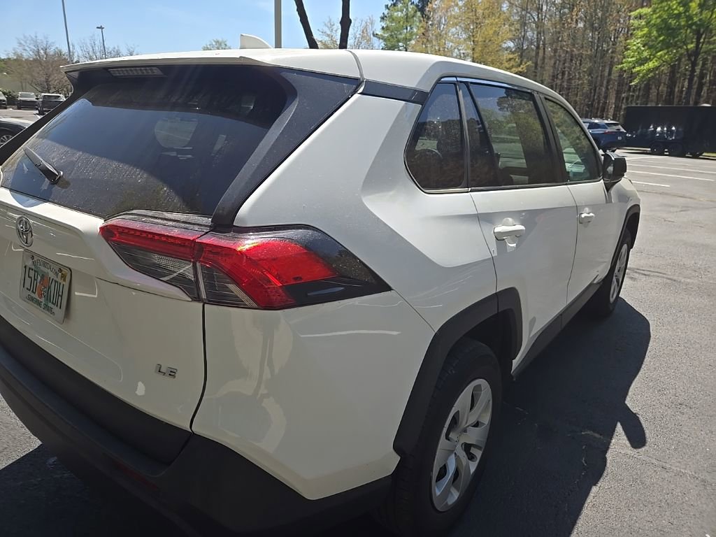 Certified 2025 Toyota RAV4 LE image 9