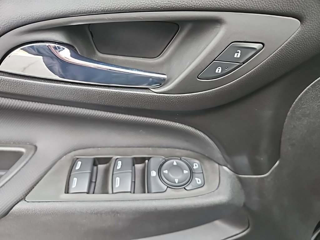 Used 2024 Chevrolet Equinox RS image 10