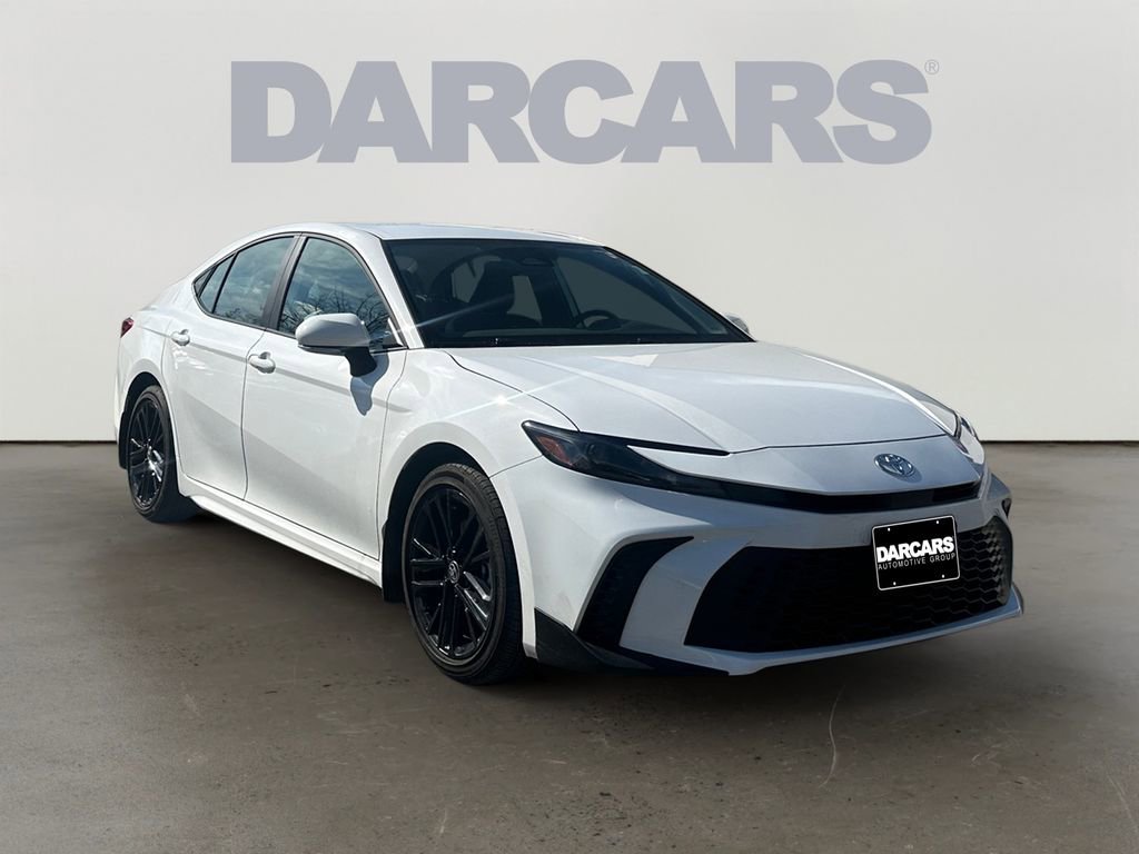 Used 2026 Toyota Camry SE w/ Convenience Package image 1