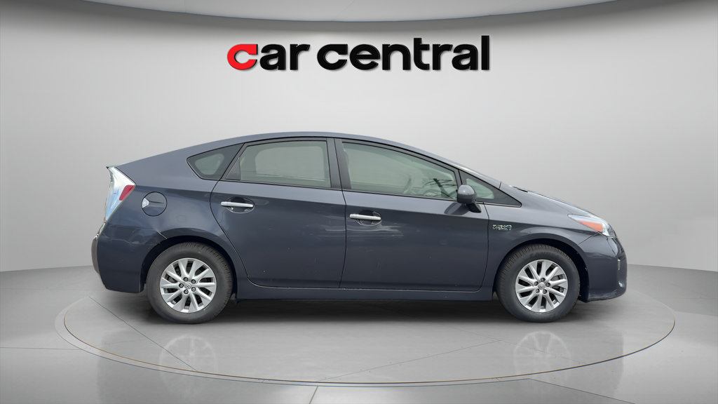 Used 2015 Toyota Prius Prime Plug-In Hybrid FWD image 6