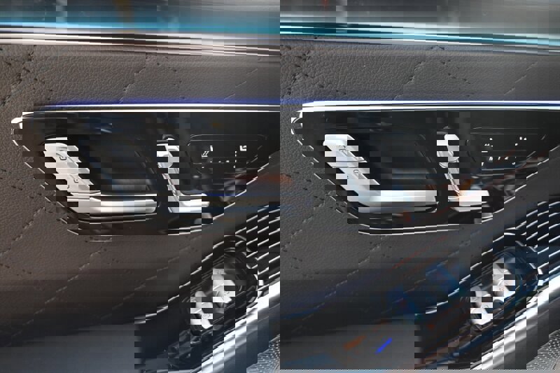 Used 2021 Mercedes-Benz S 580 4MATIC Sedan image 36