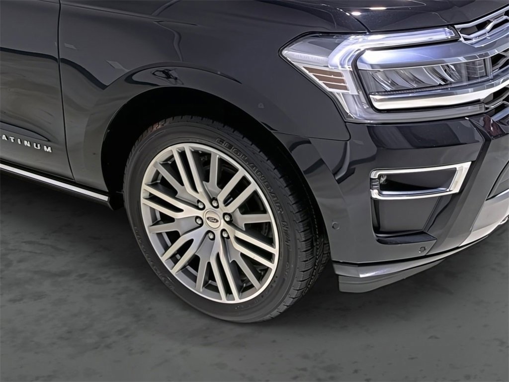 Used 2022 Ford Expedition Platinum image 14