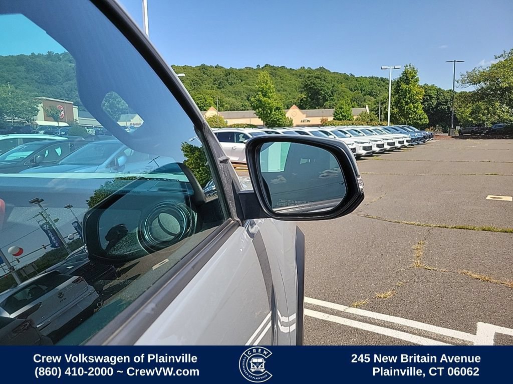 Used 2020 Toyota Tacoma TRD Off-Road AWD/4WD image 39