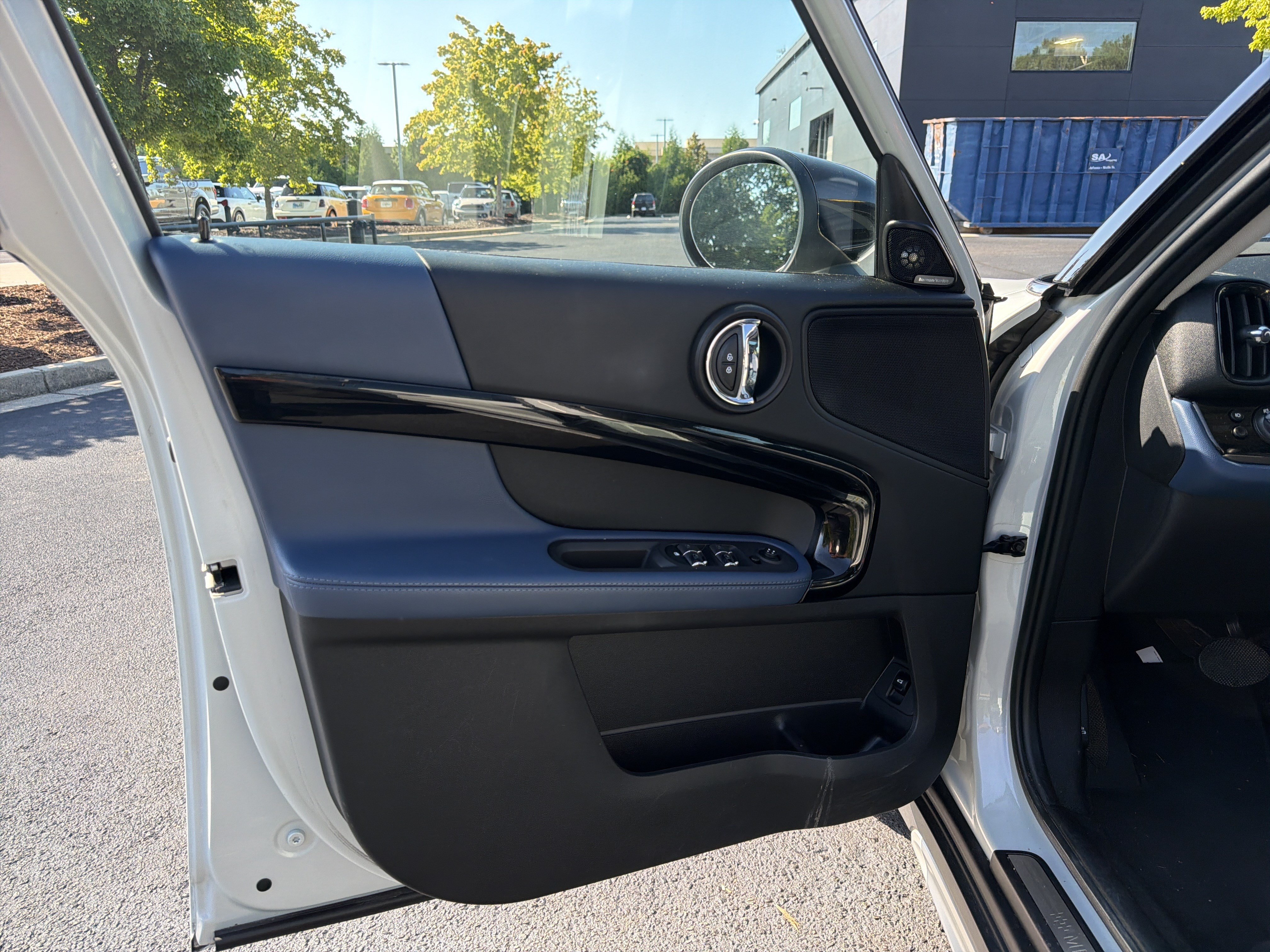 Used 2023 MINI Cooper Countryman S w/ Signature Upholstery Package FWD image 15