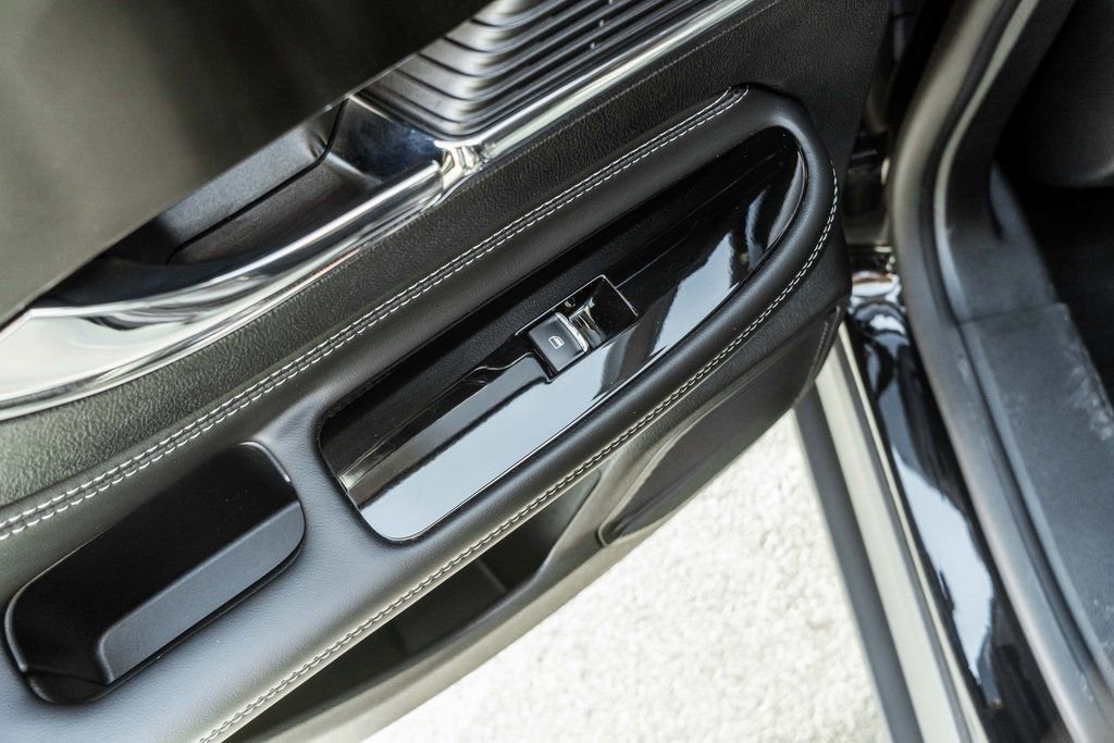 Used 2022 Lincoln Corsair Reserve image 31