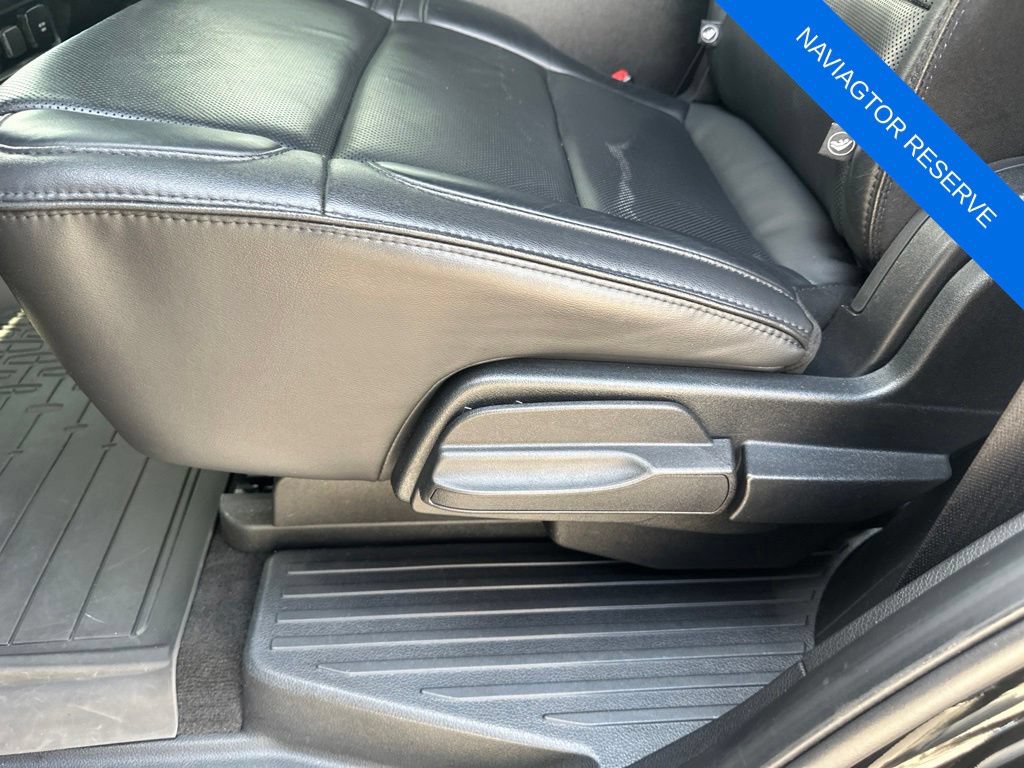 Used 2018 Lincoln Navigator Reserve w/ Technology Package AWD/4WD image 26