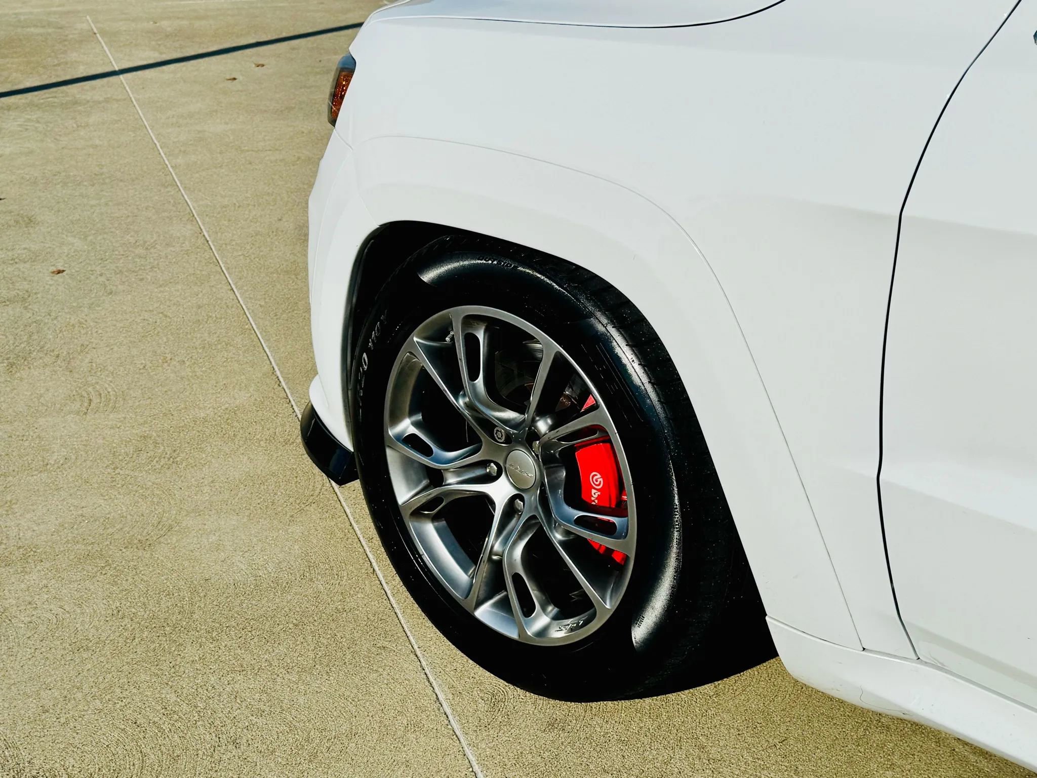 Used 2014 Jeep Grand Cherokee SRT8 w/ Luxury Group II image 20