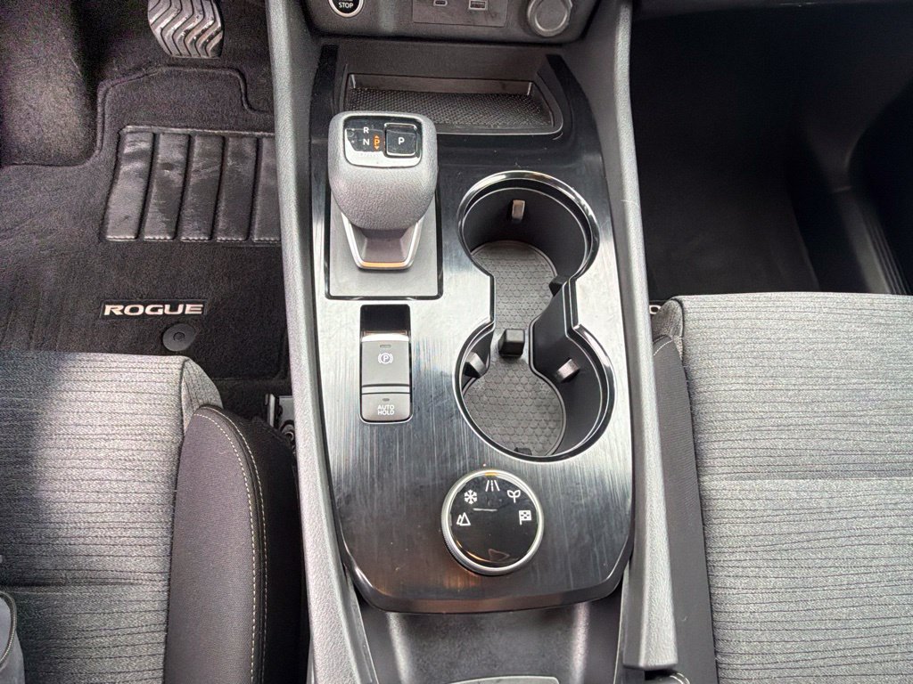 Used 2023 Nissan Rogue SV AWD/4WD image 39