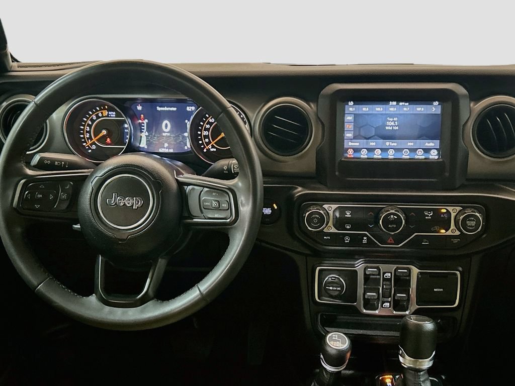 Used 2023 Jeep Gladiator Mojave AWD/4WD image 18