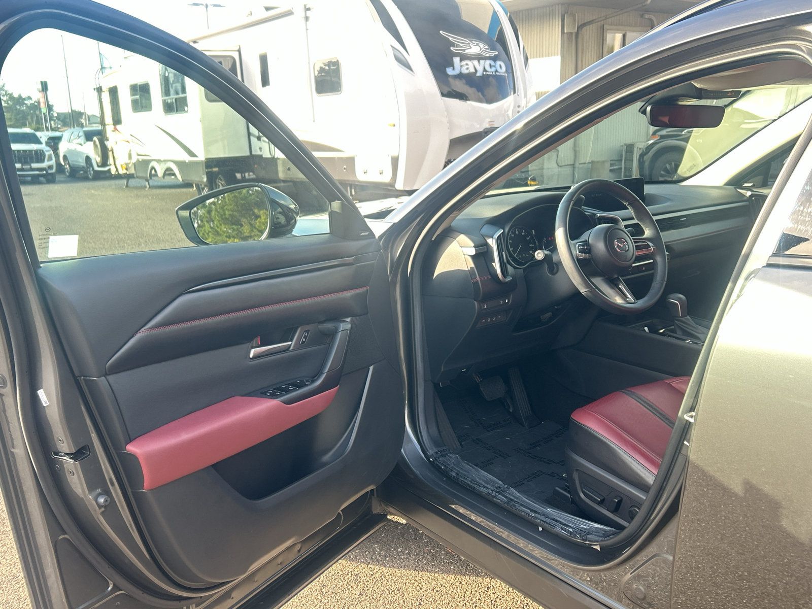 Used 2025 MAZDA CX-50 AWD 2.5 Hybrid w/ Premium Pkg image 11