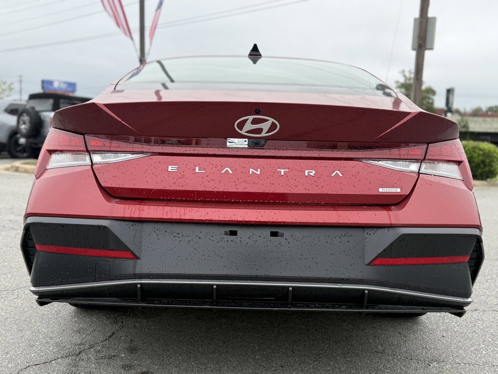 New 2025 Hyundai Elantra Limited image 6