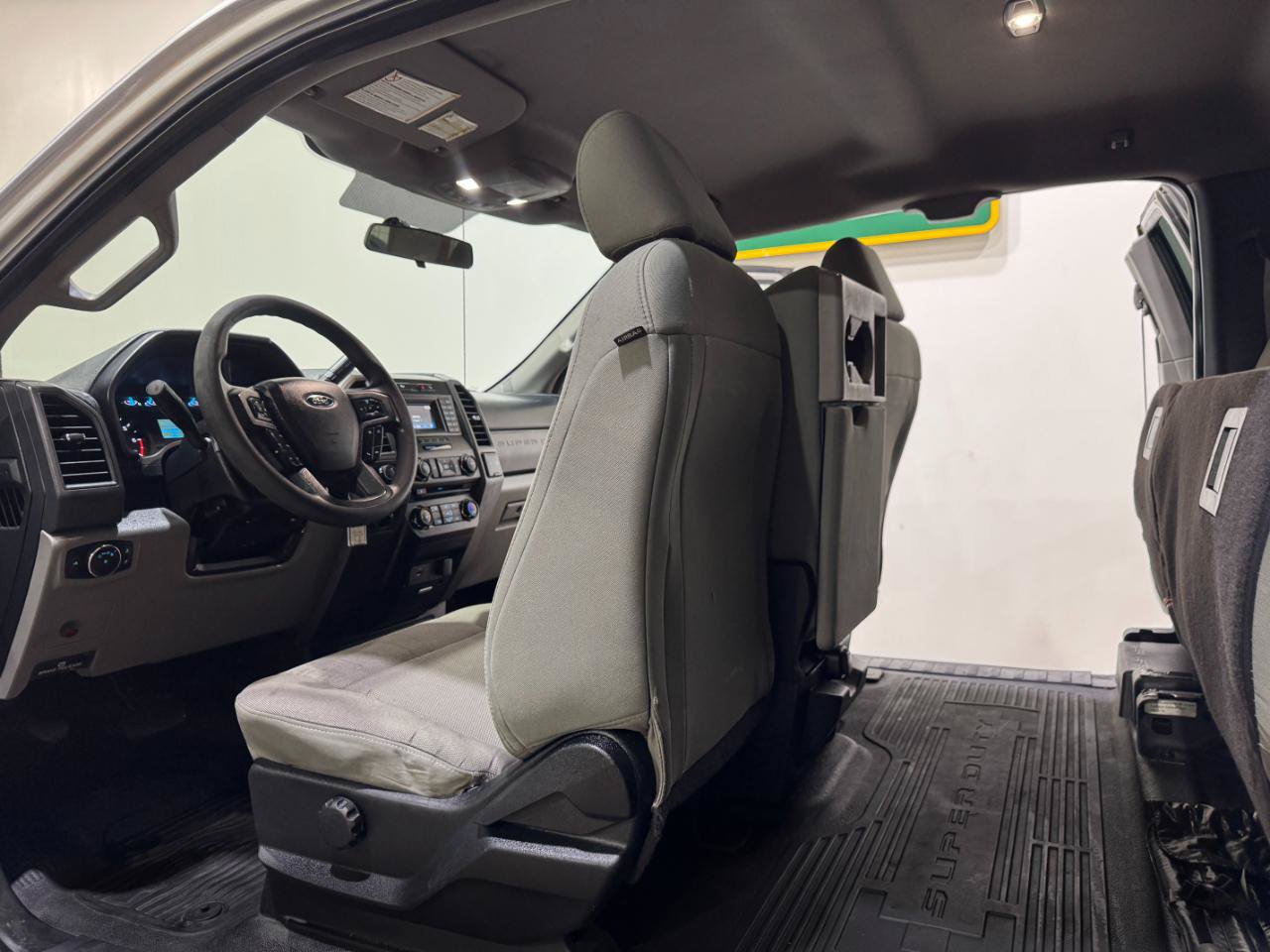 Used 2018 Ford F250 XL w/ Power Equipment Group AWD/4WD image 15