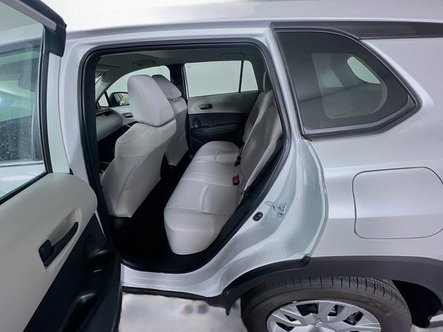 Used 2025 Toyota Corolla Cross L image 26