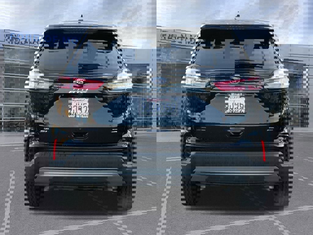 Used 2024 Ford Edge SEL image 6