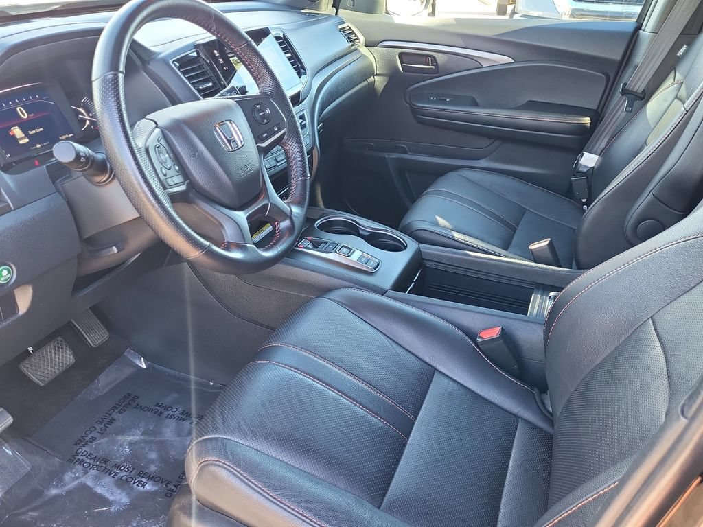 Used 2023 Honda Passport TrailSport image 11