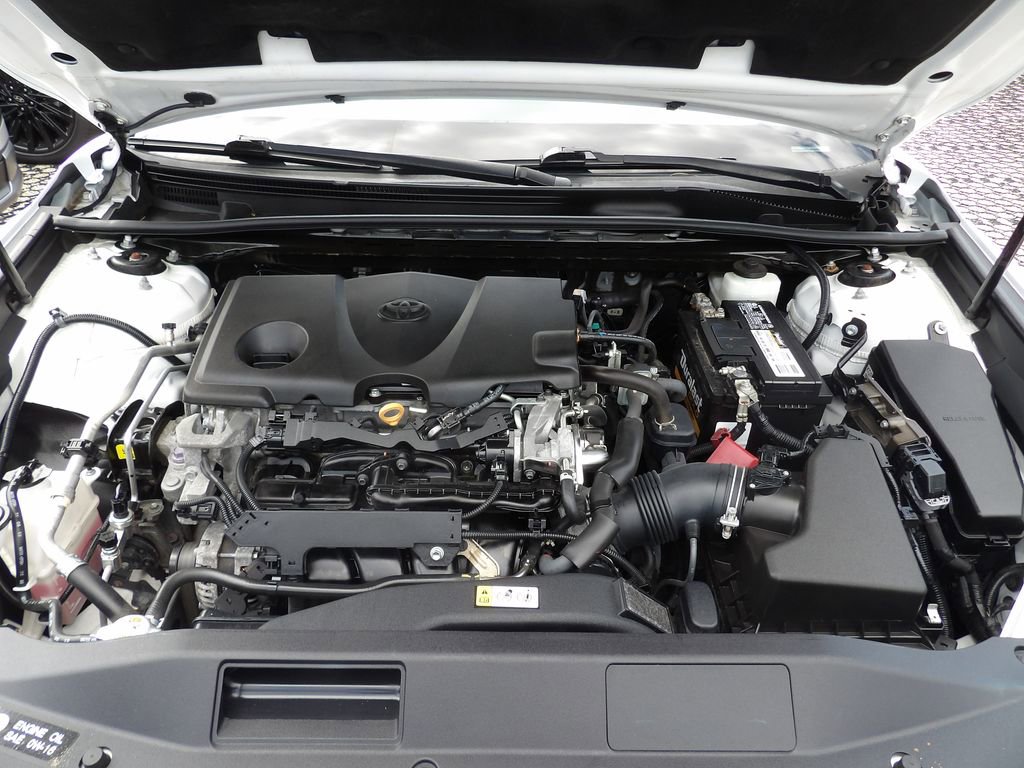 Used 2020 Toyota Camry LE FWD image 23