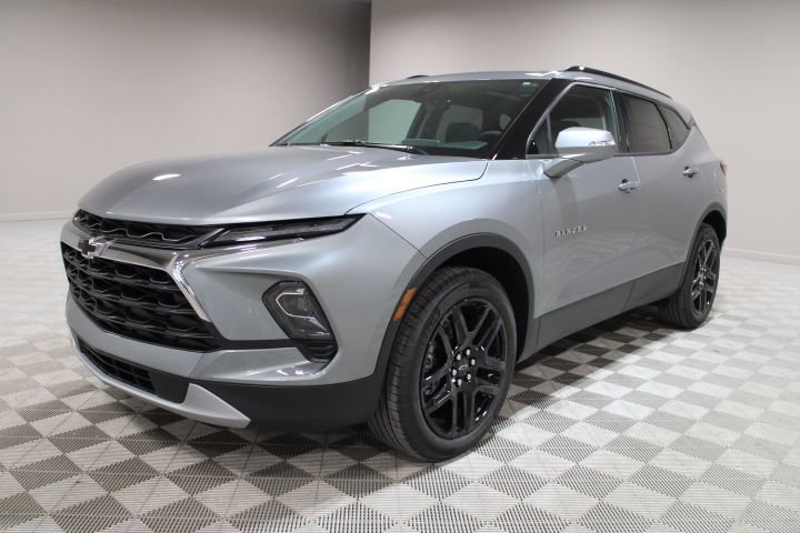 New 2026 Chevrolet Blazer LT w/ Sound & Technology Package AWD/4WD image 8