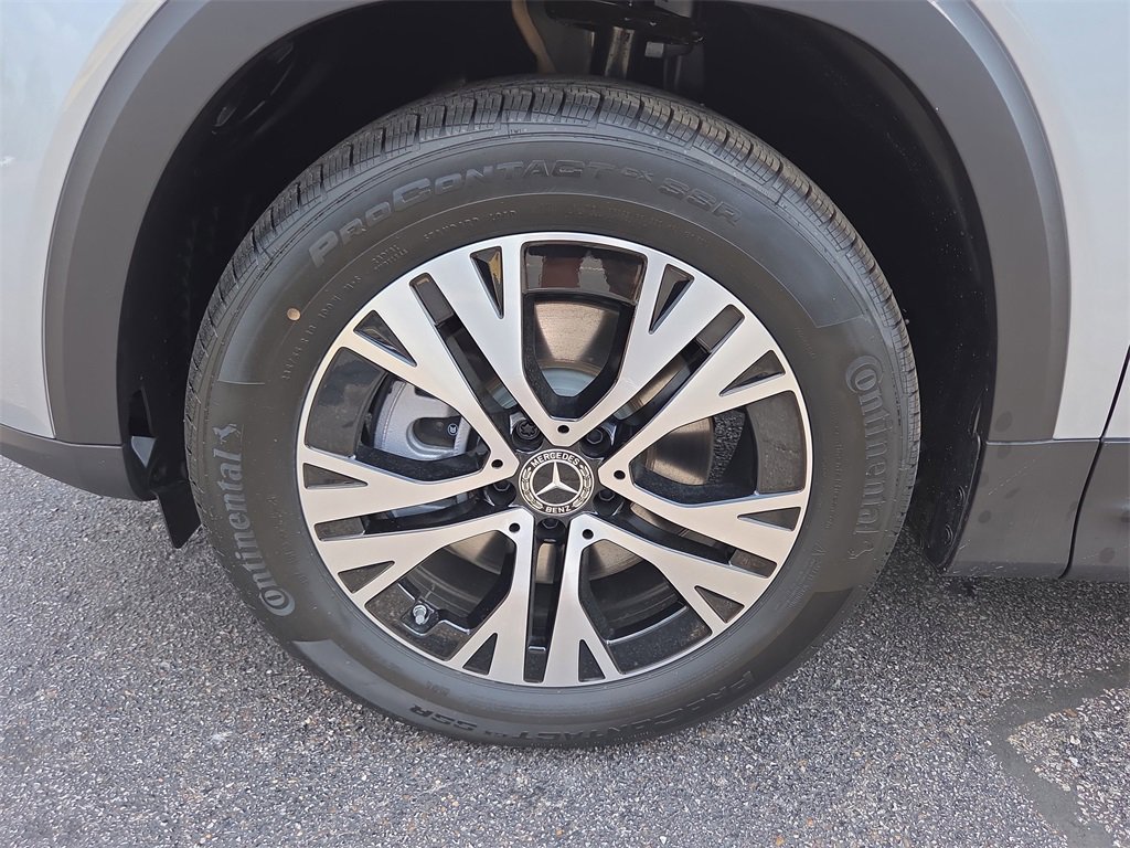 New 2026 Mercedes-Benz GLB 250 4MATIC image 9