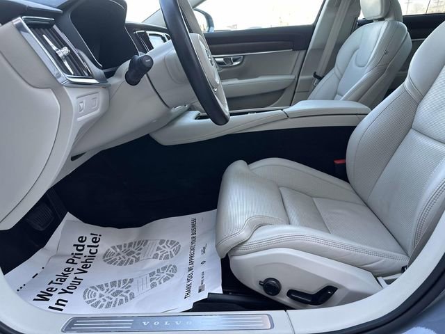 Used 2022 Volvo S90 B6 Inscription w/ Advanced Package image 18