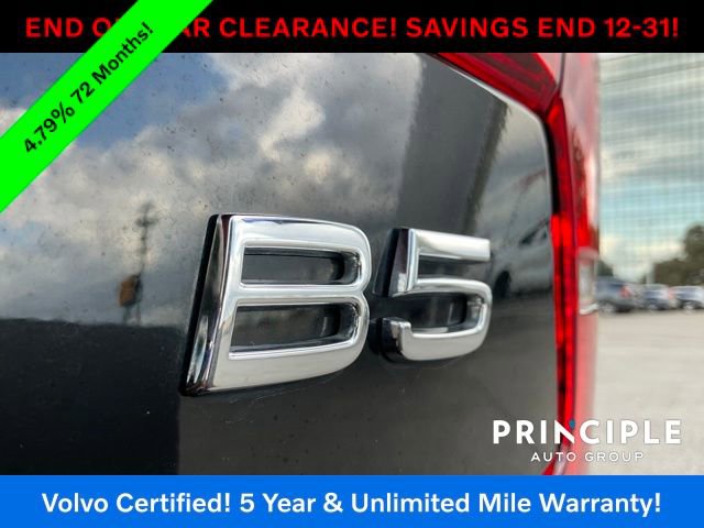 Certified 2023 Volvo S60 B5 Core image 30